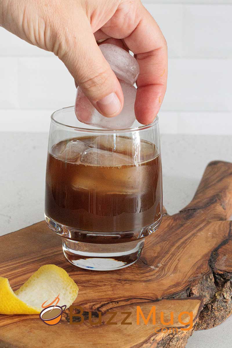 Using ice in the bourbon cold brew old fashioned